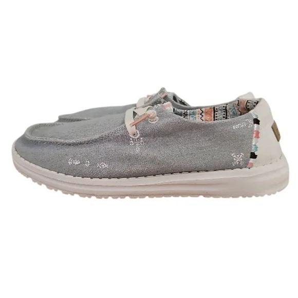 Hey Dude Wendy Boho Light Denim Slip-On Shoes Women’s 7 Casual Comfort Travel - Picture 6 of 13